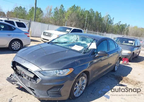 2019 Ford Fusion Hybrid Se z USA, uszkodzony, nr VIN 3FA6P0LU0KR256670